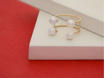 Anillo abierto doble banda de perlas de agua dulce de oro de 14K - tamaño - 3 a 8 EE. UU. Foto 1 de 4