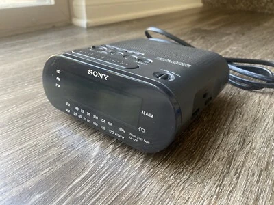 Sony ICF-C218 Dream Machine AM/FM Alarm Clock Radio Green Digital Display - Image 1 of 4