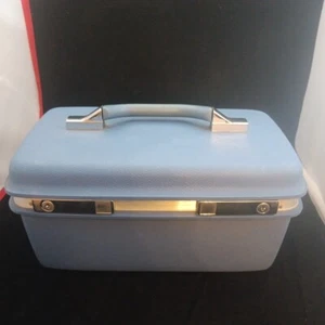 Vintage Samsonite Montbello II Luggage Travel & Make-up Blue Train Case With Key - Picture 1 of 16