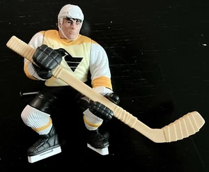1998 Starting Lineup Pro Action Edition Jaromir Jagr NHL Penguins Action Figure - Picture 1 of 2