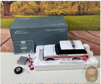 Almost Real 1/18 Range Rover Police Car Model Alloy Diecast Simulation Toy White - Image 1 of 4