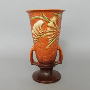 Retro Roseville Pottery Vase 125 10” Yellow Freesia Double Handle Circa 1945 - Picture 1 of 19