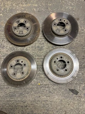 Discos delanteros y traseros Land Rover Range Rover Sport Foto 1 de 2