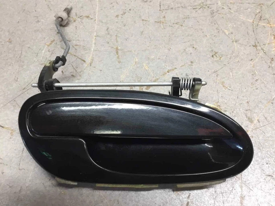 Manija puerta exterior derecha PONTIAC GTO 04 05 06 Foto 1 de 4