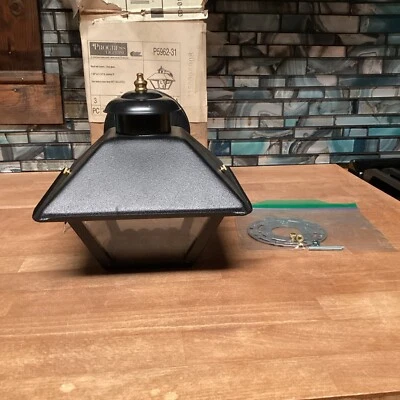 Lámpara de luz de linterna de entrada negra vintage ILUMINACIÓN PROGRESIVA P5962-31 metal y vidrio Foto 1 de 4