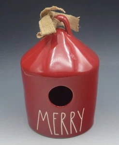 RAE DUNN MAGENTA MERRY CHRISTMAS BIRDHOUSE ROTONDO BIRDHOUSE ROSSO RUSTICO - Foto 1 di 5
