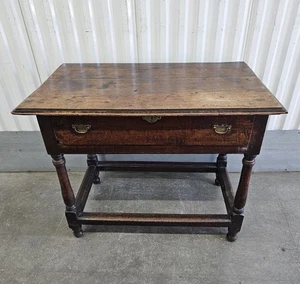 Mesa auxiliar de roble inglés de principios del siglo XVIII - Imagen 1 de 13