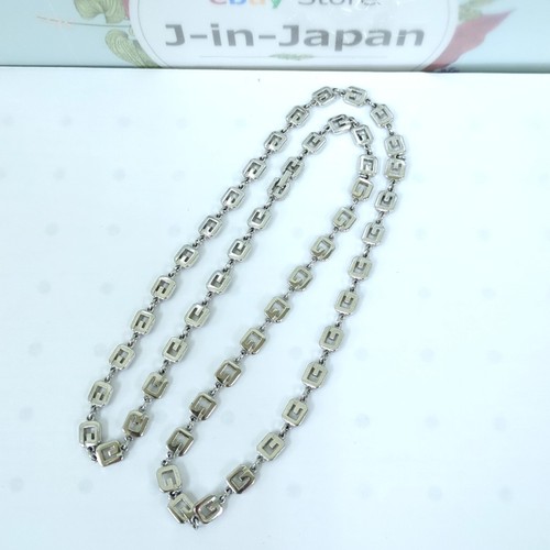 Collana lunga Givenchy logo G tono argento lunga 79 cm usata dal Giappone