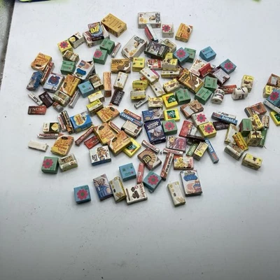 Лот винтажных кукольных домиков мини продуктовый магазин бренды еда и другие. - Изображение 1 из 4