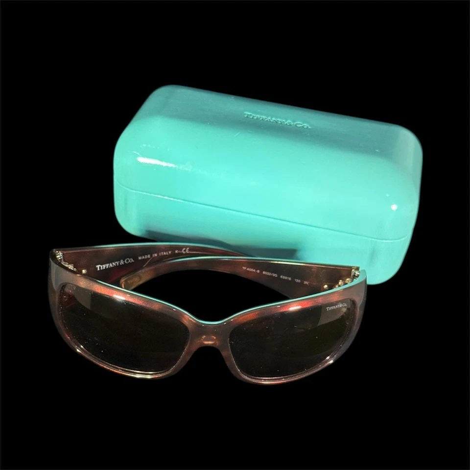 Gafas de sol Tiffany & Co. tortuga con detalle de diamantes Foto 1 de 4