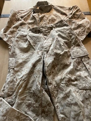 USMC UNIFORM - MCCUU - DESERT MARPAT -Set top and trouser  MEDIUM  Regular - Image 1 of 4