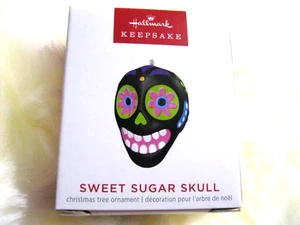 2023 Hallmark Miniature HALLOWEEN SWEET SUGAR SKULL - MIMB - Picture 1 of 1