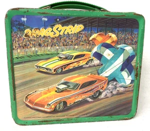 VINTAGE ALADDIN DRAG STRIP LUNCHBOX,1975,NO THERMOS,GIFT,CHILDS,GREAT GRAPHICS!! - Picture 1 of 8