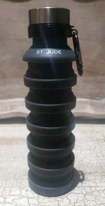 Faltbarer Silikon Sport Wasserflasche Karabiner Auslaufsicher 18 Unzen St. Jude LOGO - Bild 1 von 5