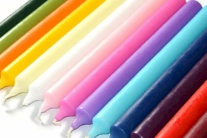 COLORIDAS VELAS DE CENA SIN GOTEO A PRECIO BARATO - PAQUETE DE MUCHOS TONOS DE 5 - Imagen 1 de 22