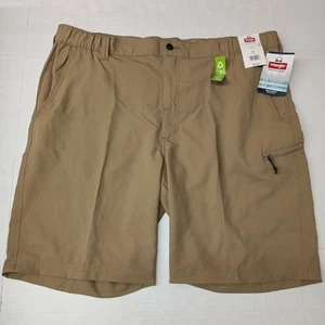 Wrangler Men's Performance Field Utility Shorts Size 42 Elmwood Relaxed Fit - Picture 1 of 5