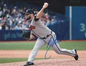 A.J. MINTER ATLANTA BRAVES  ACTION SIGNED 8x10 - Picture 1 of 1