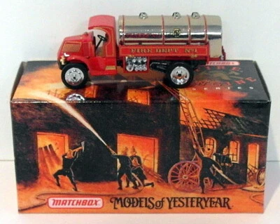 Matchbox 1/43 Scale Diecast YFE11 - 1923 Mack AC Water Tanker - Bild 1 von 2