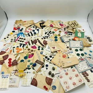 161 Vintage Buttons on Boards Dukay Le Chic La Mode La Pacifica Lansing Styles - Picture 1 of 12