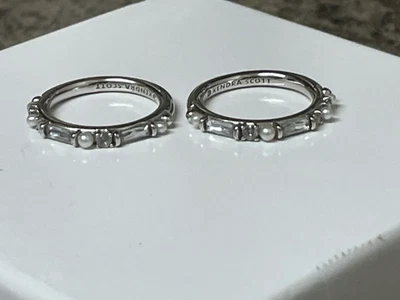 Juego de dos anillos Kendra Scott Madelyn Foto 1 de 3