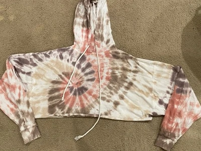 Sudadera con Capucha Aeropostale Tie-Dye Recortada Novio - Mediana Foto 1 de 4