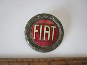Insignia emblema Fiat clásico vintage metal hecho en Milán Italia - Imagen 1 de 2