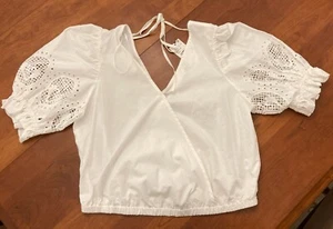 ASTR the Label Top White Double V -Cross Top Puff Sleeve w/ Detailing Size L. - Picture 1 of 10