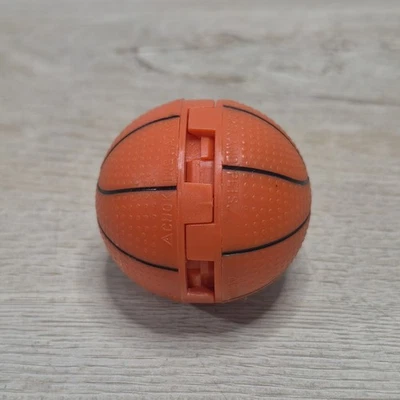 Ambientador para zapatos de baloncesto con pelotas deportivas Foto 1 de 2