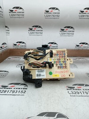 👉SCATOLA FUSIBILI 2013 HYUNDAI I30 91950A6061 91950-A6061  AG4 - Immagine 1 di 4