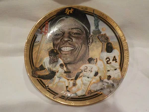 Vintage Baseball The Hamilton Collection WILLIE MAYS Numbered Yankees Plate - Picture 1 of 2