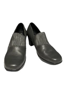 Clarks Bendables Slip On Shoes Womens Sz 8M Gray Leather Block Heels Stretch - Picture 1 of 21
