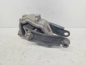 2015 Volvo V70 D4 Diesel 133kW right Engine mounting bracket 9487475 - Picture 1 of 3