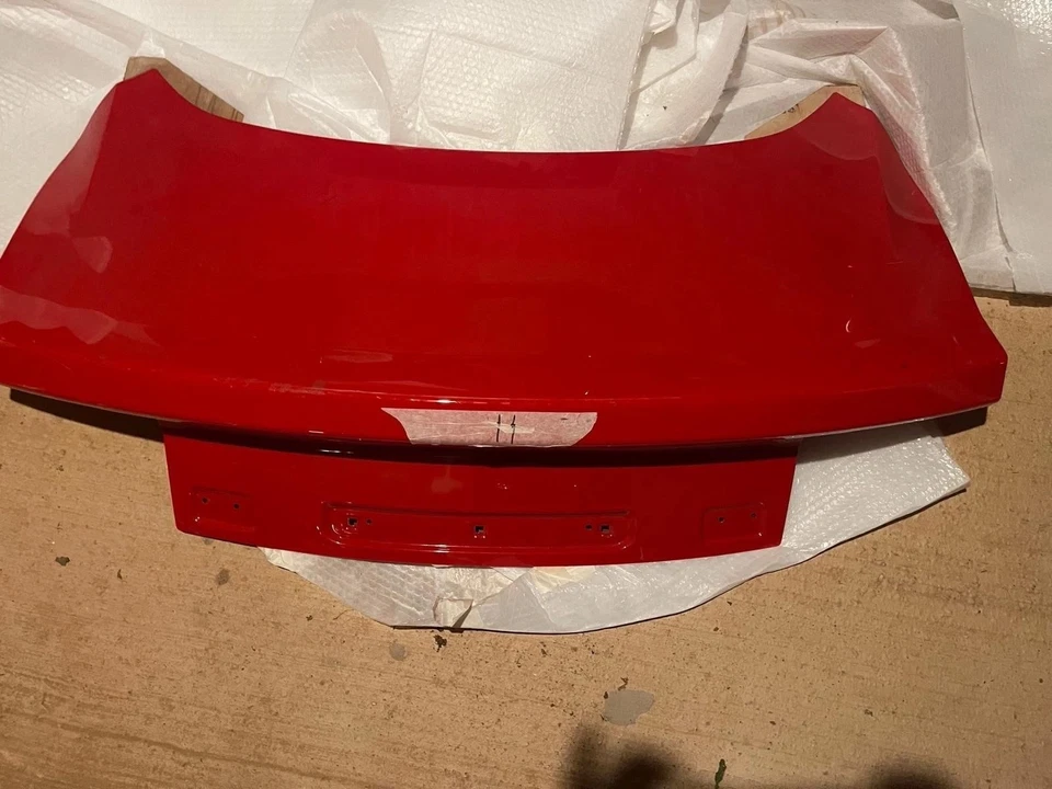 GENUINO ROJO MUSTANG 2019+ CAPÓ TRASERO Foto 1 de 1