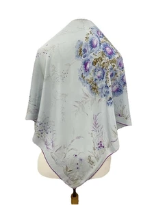 H79#Oleg Cassini bufanda floral de seda vintage azul púrpura flores cuadrada enrollada a mano - Imagen 1 de 6