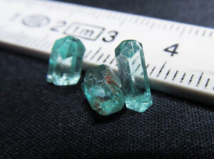 Smaragd Kristalle Sibirien, 3 Stück bis 9 mm, 2,7 Karat
