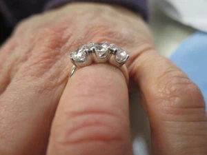 2.11 ct 3 Stone Round Diamond GIA cert F VS1 Wedding Ring 14k White Gold # - Picture 1 of 7
