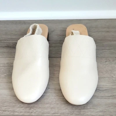 Emerald Womens Quilted Leather Mule Slingback Shoes Beige Size 42 EU/US 11 NEW - Image 1 of 4