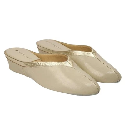 Zapatillas de cuero Jacques Levine para mujer marfil y dorado 4640 con cuña 6,5 Foto 1 de 4