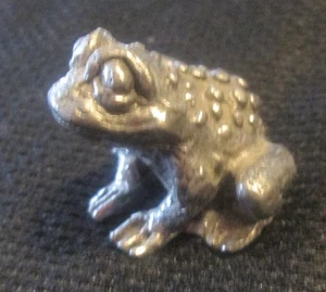 FIGURINA RANA IN PELTRO PIÙ CARINA - Foto 1 di 2