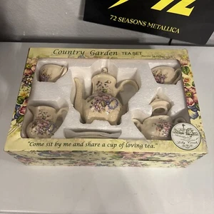 Vintage Lily Creek  7 pc "Country Garden" Floral Tea Set - BDR - Picture 1 of 5