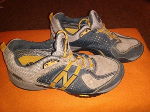 new balance men's hiking shoes
