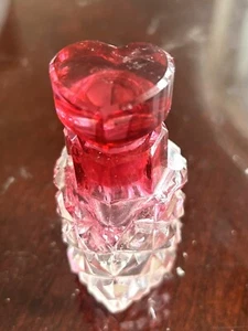 Seltener Cranberry/Rubina Herzform geschliffenes Glas Parfüm Flakon um 1880 - Bild 1 von 8