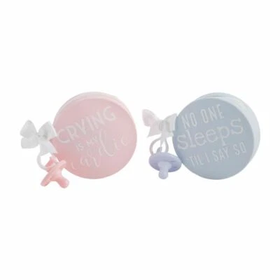 Mud Pie Bebé Niño/Niña Chupete y Bolsa Juegos de Regalo 4" Diámetro Rosa o Azul NUEVO Foto 1 de 2