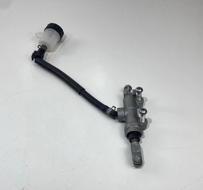 ♻️ Depósito cilindro maestro freno trasero Kawasaki Ninja 1000SX Z1000SX 2020-2024 Foto 1 de 4