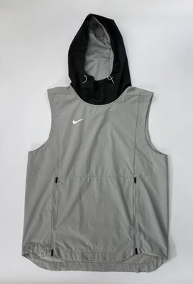 EUC Men’s Nike Shield Fly Rush Hooded Vest Sleeveless Jacket Size Medium Grey - Image 1 of 4