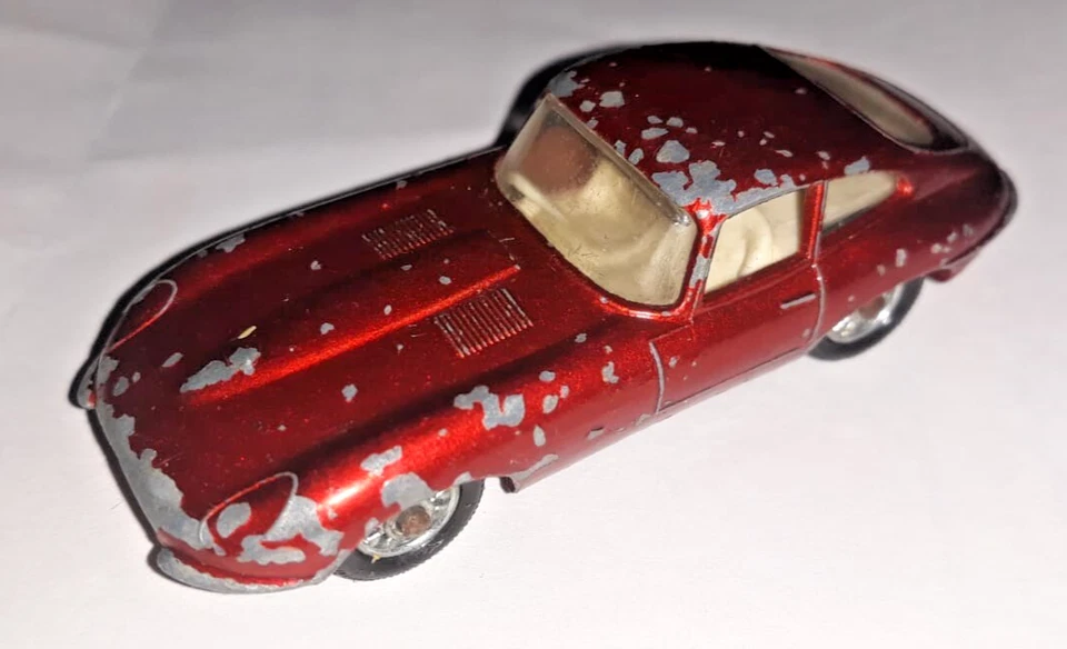 Matchbox ©  N°. 32-b   Jaguar E-type  1962-1968 Speichenräder Regulars  Lesney - Bild 1 von 4