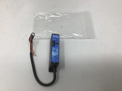 KEYENCE FS2-60P PHOTOELECTRIC FIBER SENSOR New NOS Free Shipping - Image 1 of 4