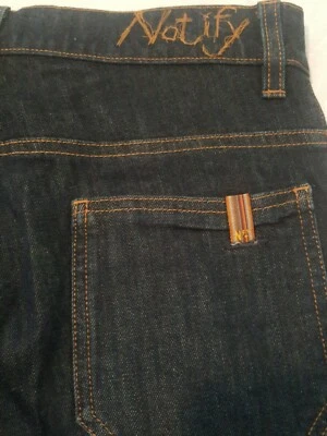 Jeans feminino Notify flare gaúcho lavado ópio escuro tamanho 25 feito na Itália - Imagem 1 de 4