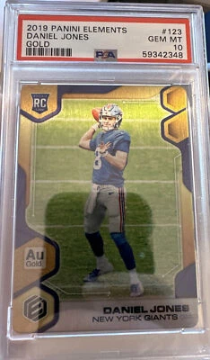 2019 Elements Daniel Jones /25 Rookie PSA 10 Gold Plate RC SP - New York Giants - Image 1 of 2