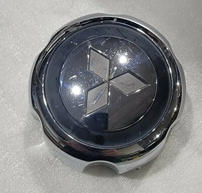 Tapa central Mitsubishi Xterra Montero 1994-2004 cromo negro OEM 65713 085618BM Foto 1 de 4